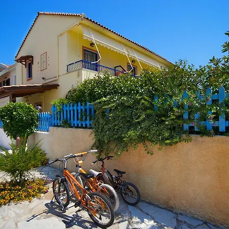 Kalypso Studios & Apartment Karavomylos