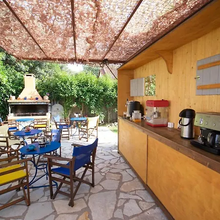 Kalypso Studios & Apartment Karavomylos