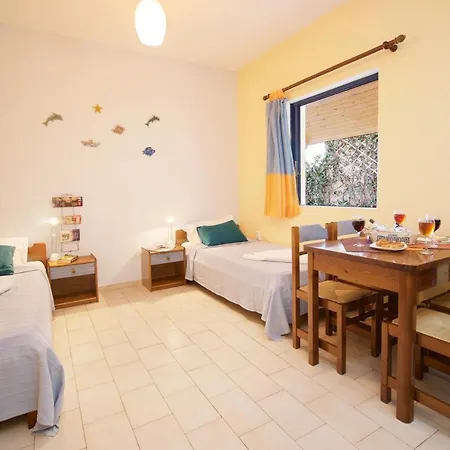 Kalypso Studios & Apartment Karavomylos