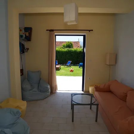 Kalypso Studios & Apartment Karavomylos