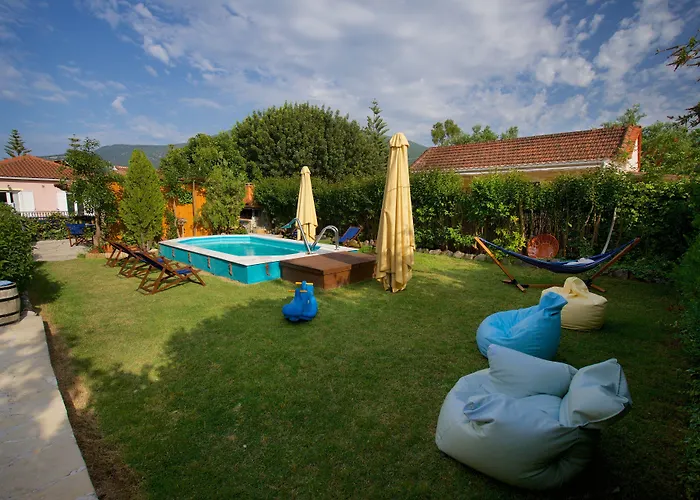 Kalypso Studios & Apartment